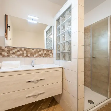 In 34714 Apartman *
