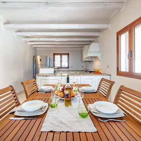 In 34714 Apartment Cala Gonone